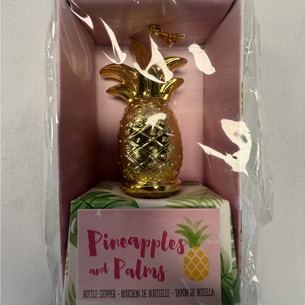 Gold Pineapple Bottle Stopper new in box